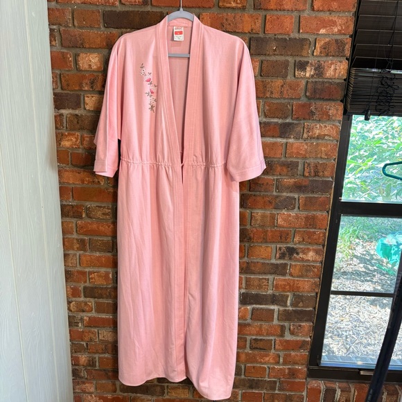 St Michael womens vintage embroidered polyester tie front robe pink bust 38” - Picture 3 of 7
